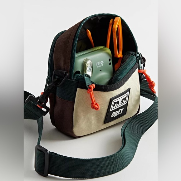 New! OBEY Conditions Traveler Crossbody Bag - Picture 6 of 6